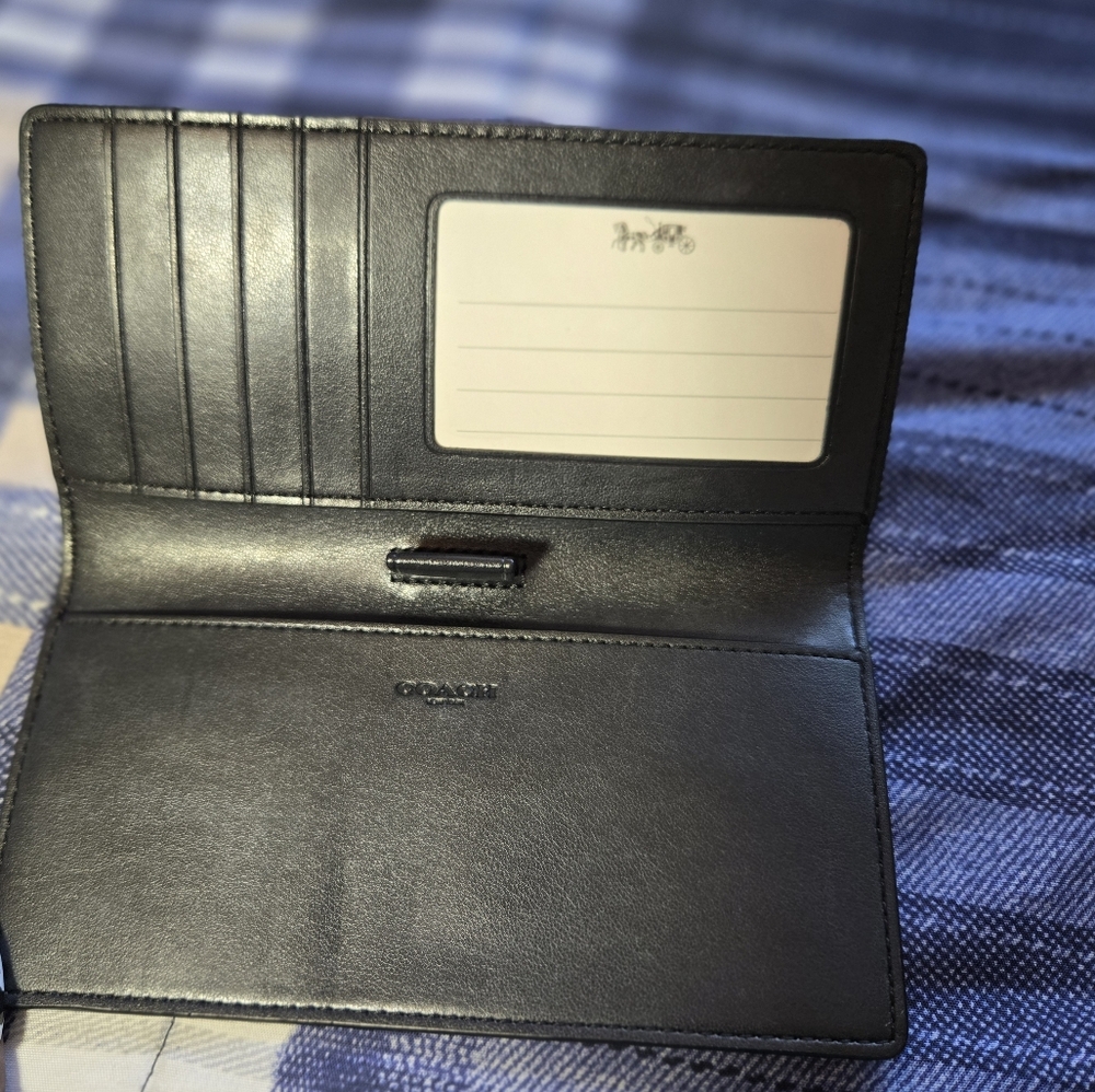 Coach Signature Slim Wallet - Picture 5 of 5